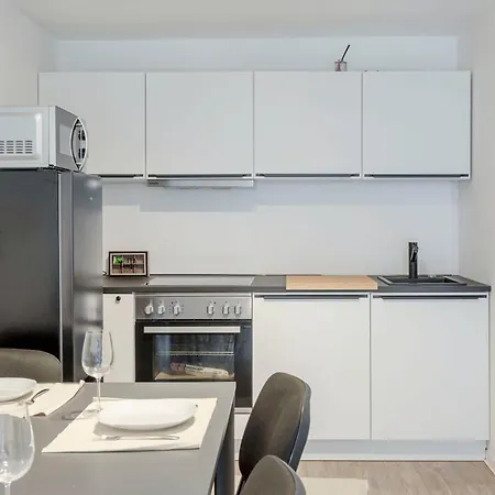 Bunker Retreat-messe Essen-self Check-in-5p-dus-wifi Apartmán